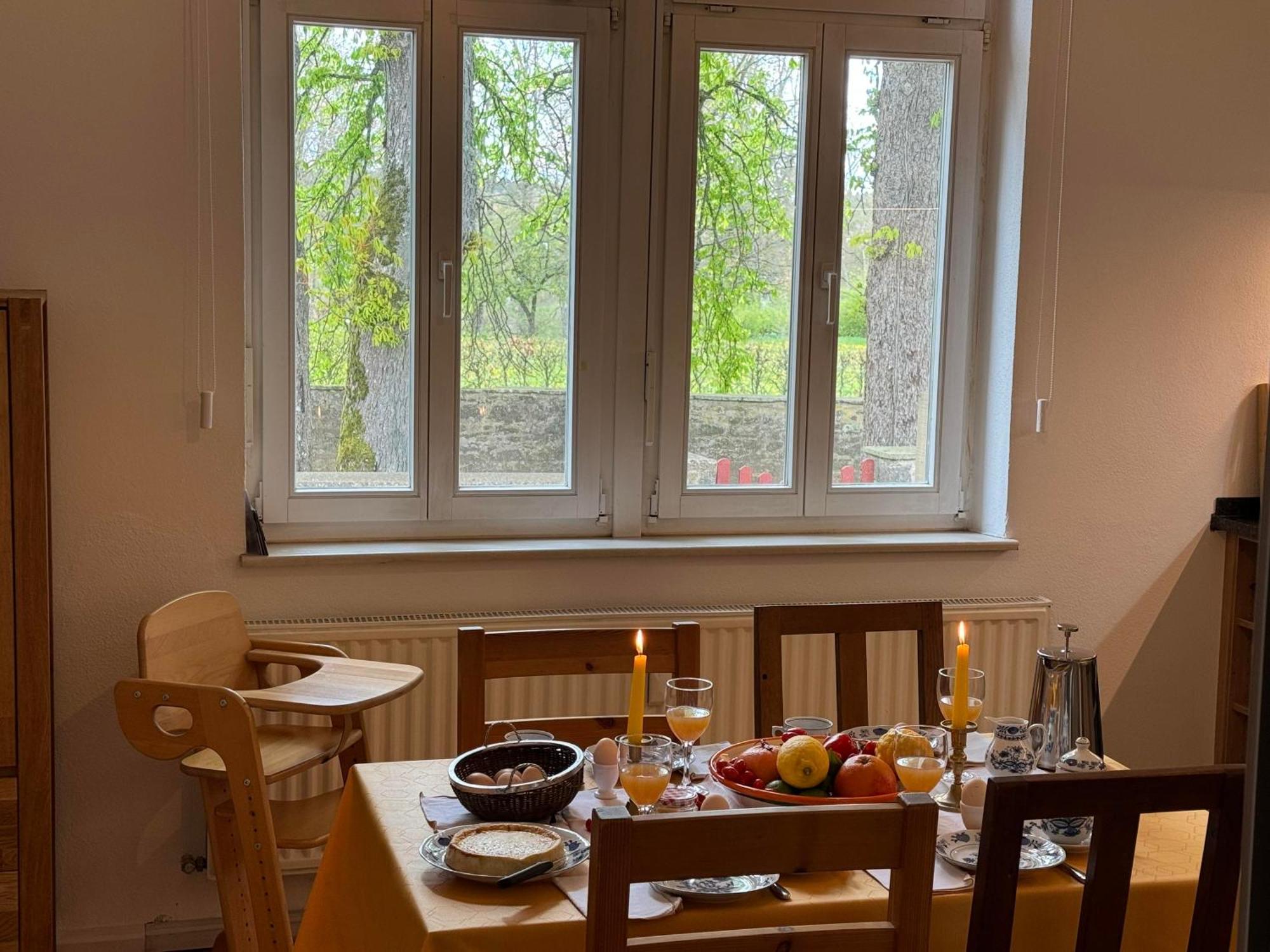 L' Extravagante Im Garten Von Schloss Schmidtheim 外观 照片